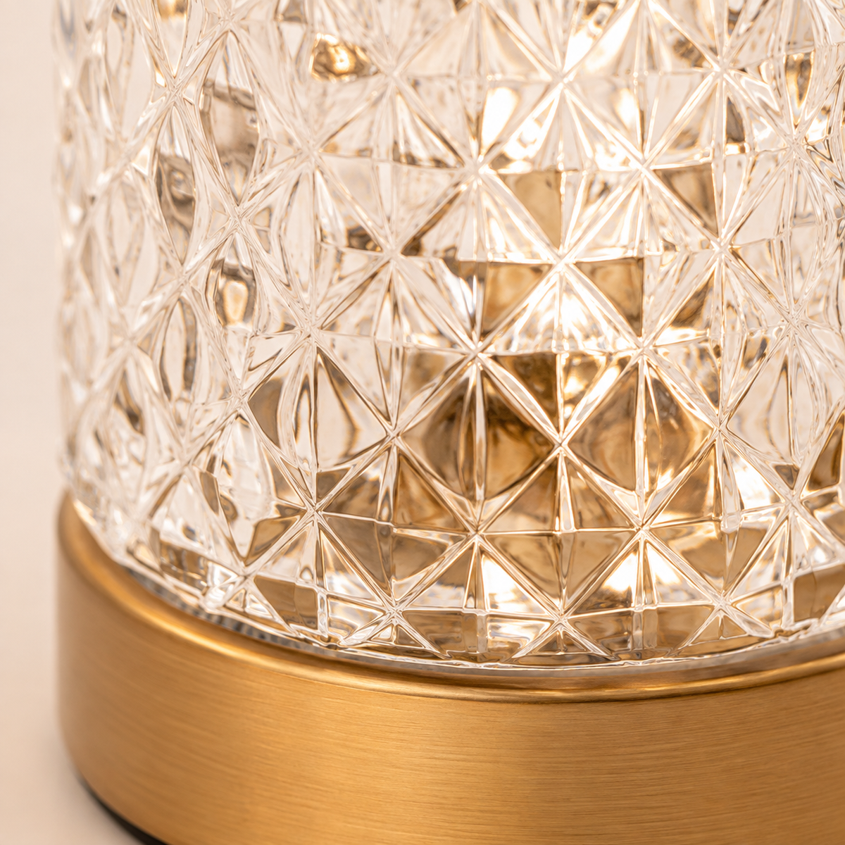 Greendailyes® Faceted Cylinder Night Light – Warm Decorative Table Lamp